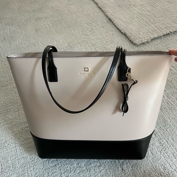 Kate Spade Tote - Picture 7 of 7